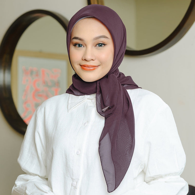 Kirana Paris Plain Japan (Hijab Segiempat Paris Japan Premium)