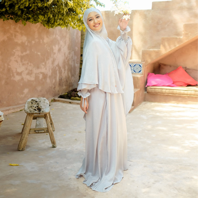 Hanida Abaya Set (One Set Abaya Umroh Haji Gamis Set Kerudung Syari)