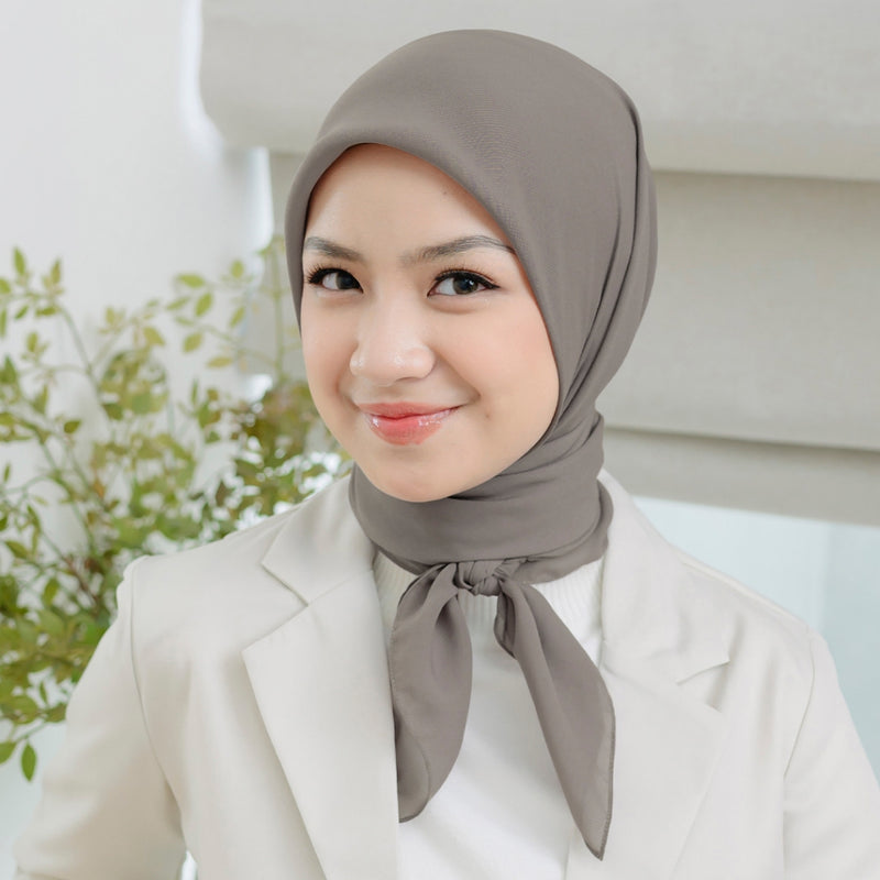 Polly Cotton ( Hijab Segiempat Polly Cotton)