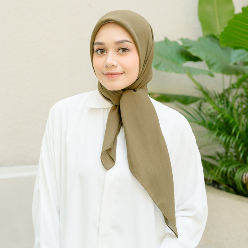 Sefa Voal (Hijab Segiempat Voal)