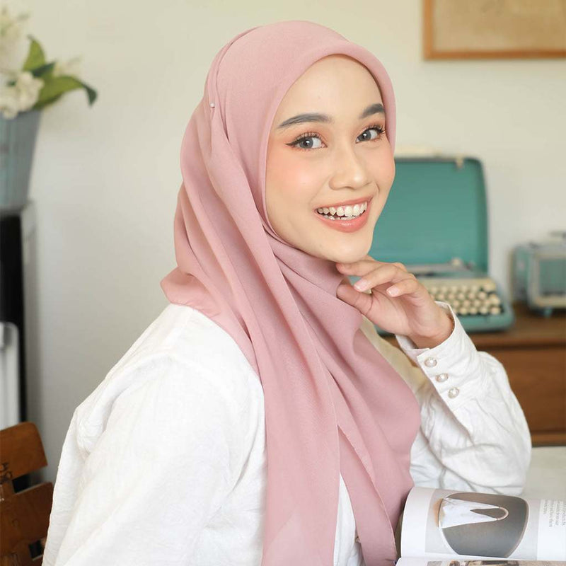 Polly Cotton ( Hijab Segiempat Polly Cotton)