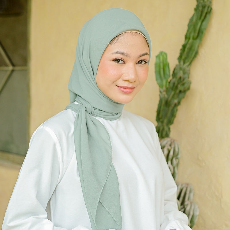 Polly Cotton ( Hijab Segiempat Polly Cotton)