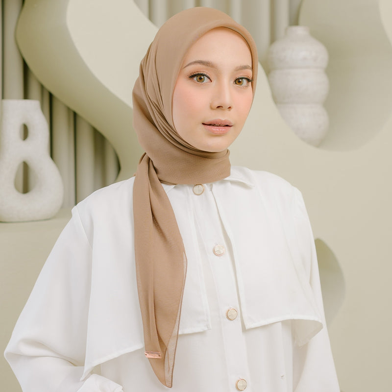 Kirana Paris Plain Japan (Hijab Segiempat Paris Japan Premium)