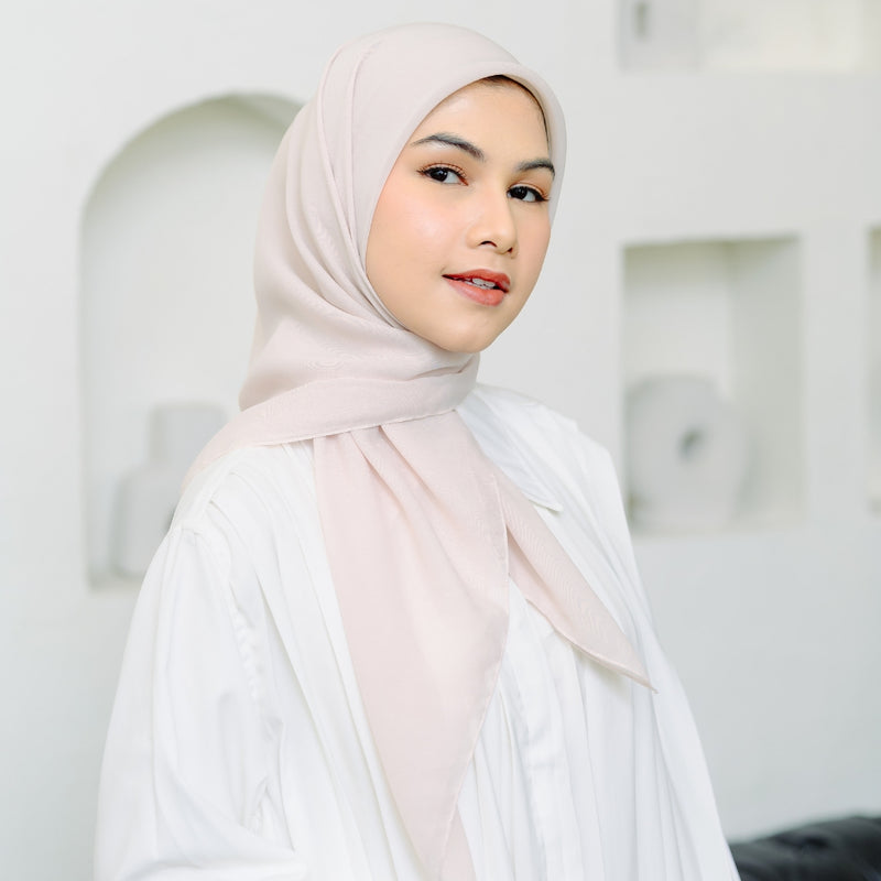 Polly Cotton (Hijab Polos Segiempat Polly Cotton)