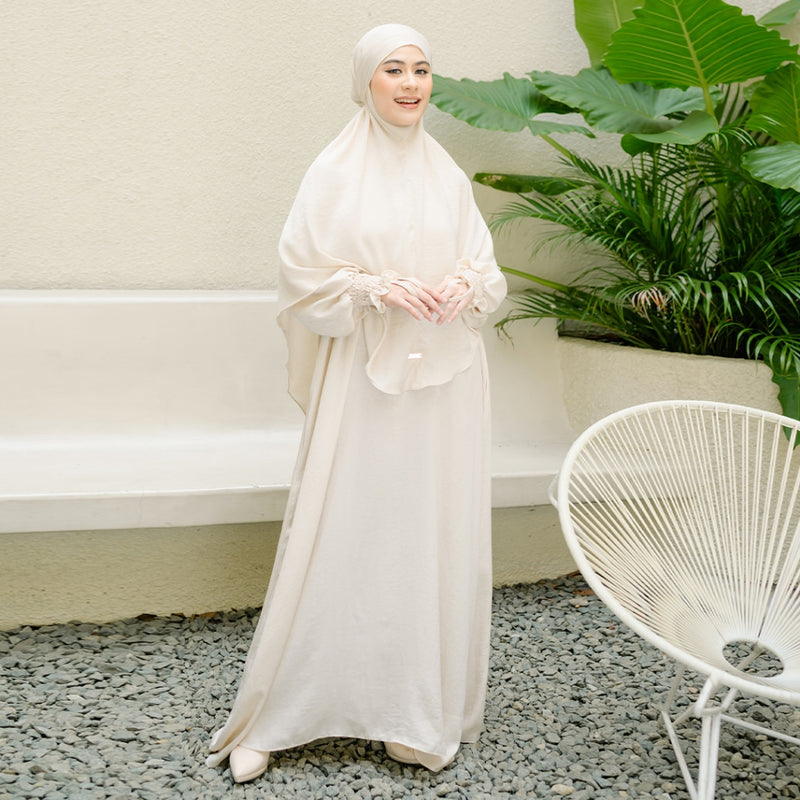 Hanida Abaya Set (One Set Abaya Umroh Haji Gamis Set Kerudung Syari)