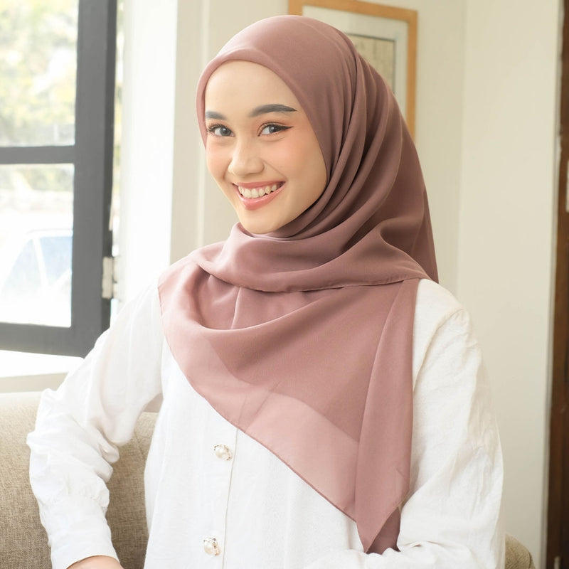 Polly Cotton ( Hijab Segiempat Polly Cotton)