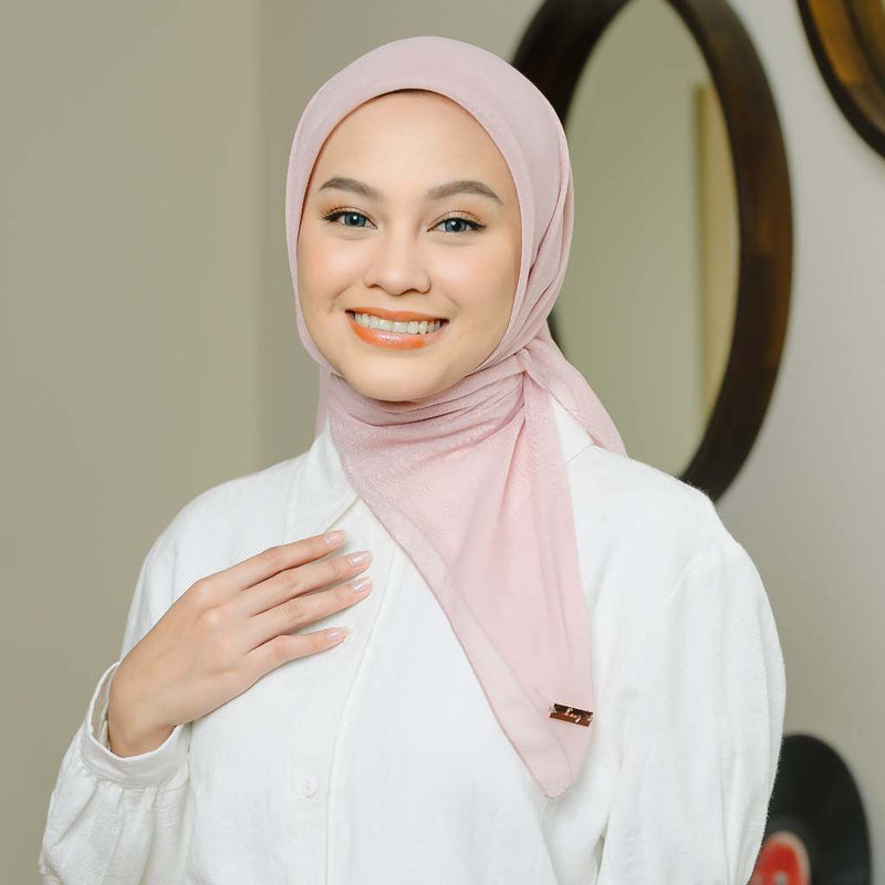 Kirana Paris Plain Japan (Hijab Segiempat Paris Japan Premium)