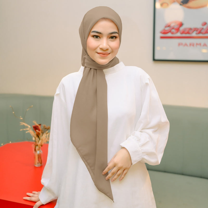 Polly Cotton (Hijab Polos Segiempat Polly Cotton)