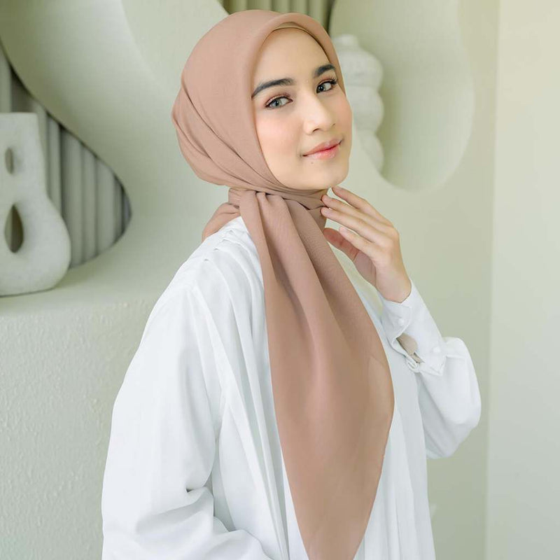 Polly Cotton ( Hijab Segiempat Polly Cotton)