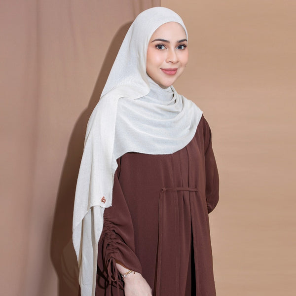 Viscose Eyelash Shawl Cream Almond
