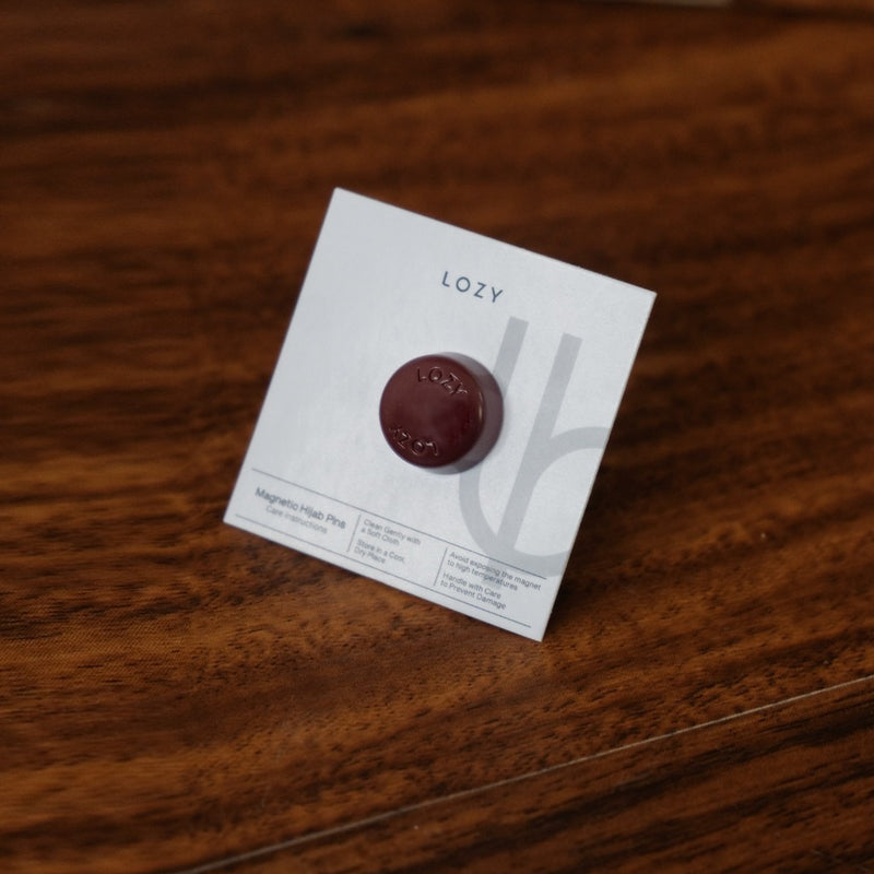 Magnet Pin Signature Circle Type Burgundy Series 2