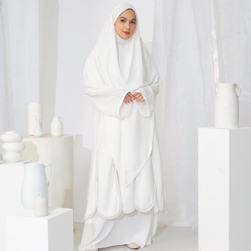 Hanira Abaya Tunik Set Khimar Broken White