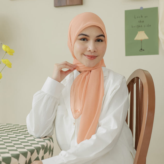 Kirana Paris Plain Japan (Hijab Segiempat Paris Japan Premium)