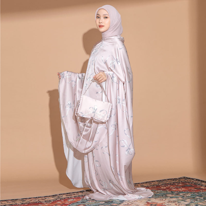 Julia Prayer Set Series 2 (Mukena Set Pattern Coquette Bahan Silk Lozy x Julia)