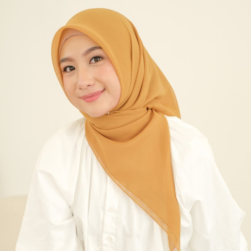 Kirana Paris Plain Japan (Hijab Segiempat Paris Japan Premium)