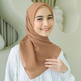 Polly Cotton ( Hijab Segiempat Polly Cotton)