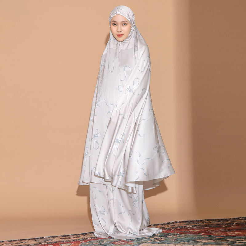 Julia Prayer Set Series 2 (Mukena Set Pattern Coquette Bahan Silk Lozy x Julia)