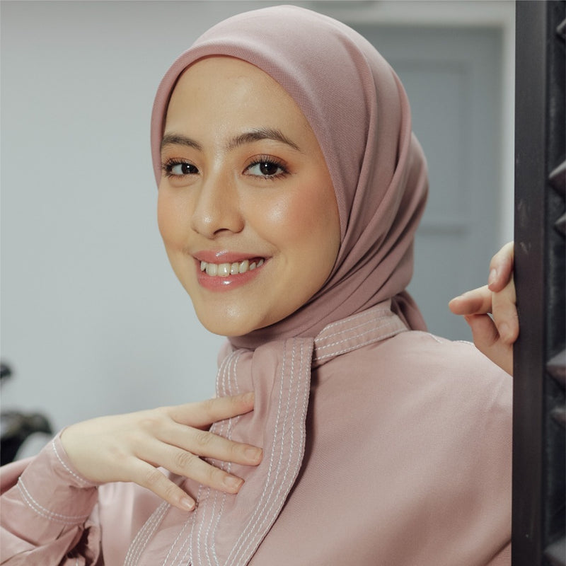 Polly Cotton ( Hijab Segiempat Polly Cotton)