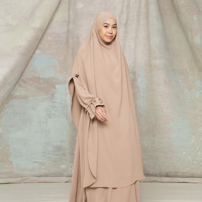 Alina Abaya Lozy x Cut Syifa Tan S