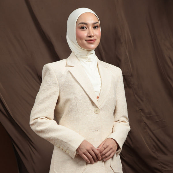 Lucia Instan Sport Broken White