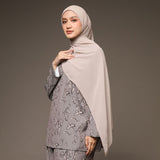 Dyna Classic Shawl Cream Almond New