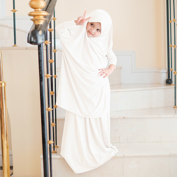 Shameera Prayer Set Kids in Broken White 3-4 Tahun (Lozy x Hamidah)