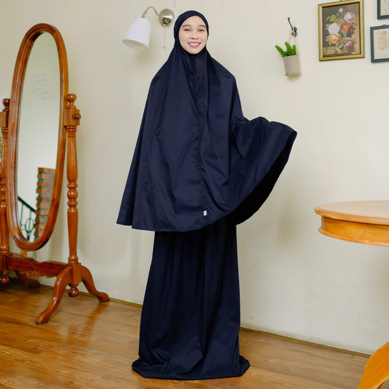 Madda Prayer Navy New