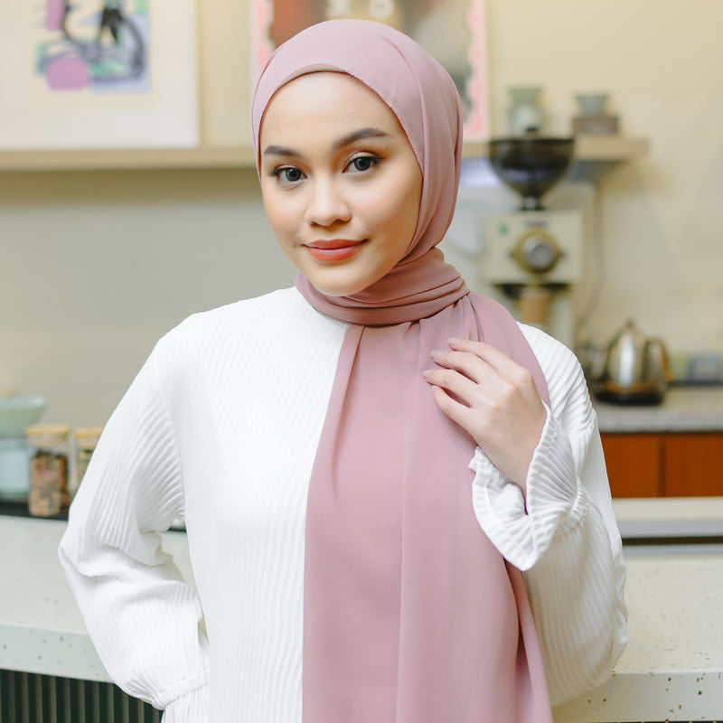 Bawal Eyelash Shawl Peony