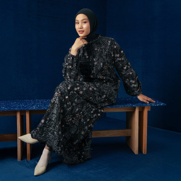 Floure Embroidery Set Noir Black L-XL Series 1