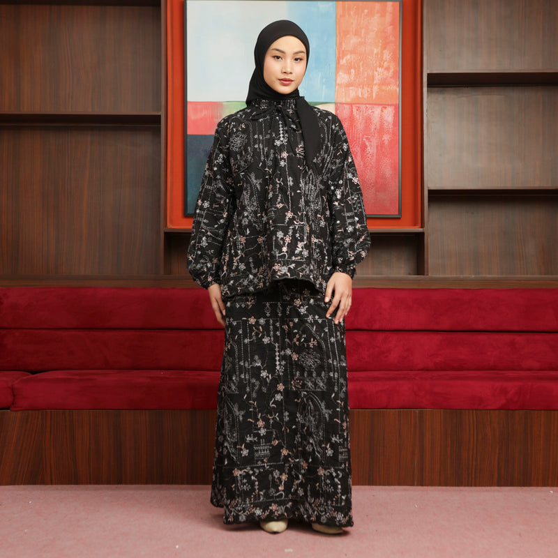 Floure Embroidery Set Noir Black S-M Series 3