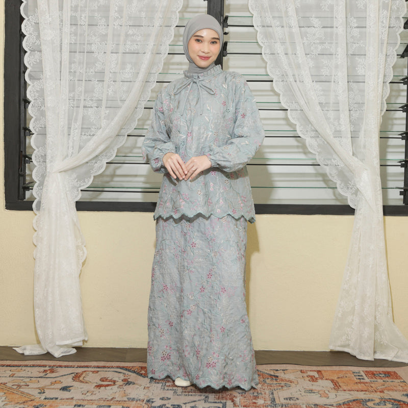 Floure Embroidery Set Sea Foam L-XL Series 4