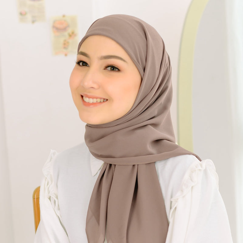 Araa Square (Hijab Segiempat Melayu Tali Instan)