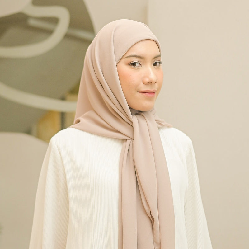 Araa Square (Hijab Segiempat Melayu Tali Instan)