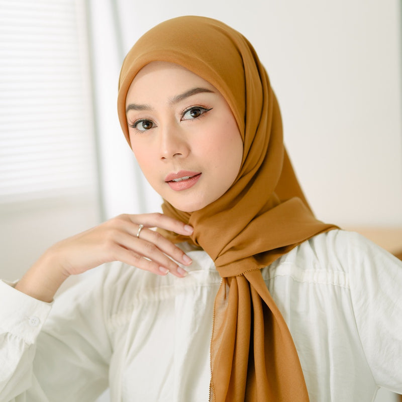 Lysa Eyelash (Hijab Voal Segiempat)