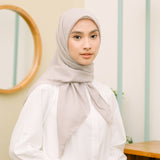 Lysa Eyelash (Hijab Voal Segiempat)