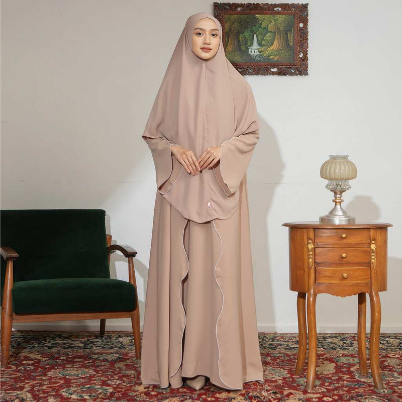 Aisha Abaya (Abaya Dress Haji dan Umrah) Tan