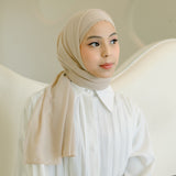 Daira Classic Shawl Light Cream