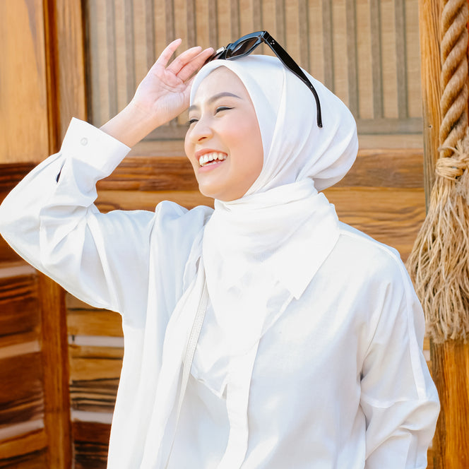 Seza Square (Hijab Paris Premium) Broken White