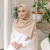 Lesaa Square Light Cream