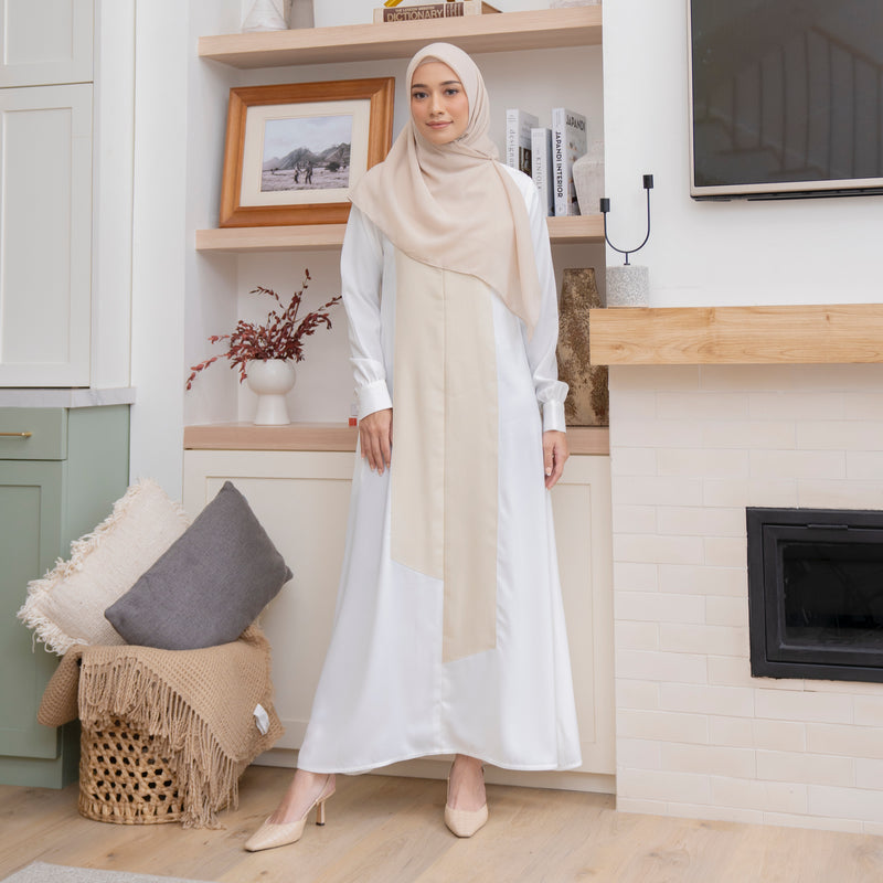 Namira Dress Vanilla Latte Size M