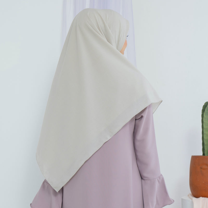 Detaa Square Syari (Hijab Segiempat Syari) Cream Almond