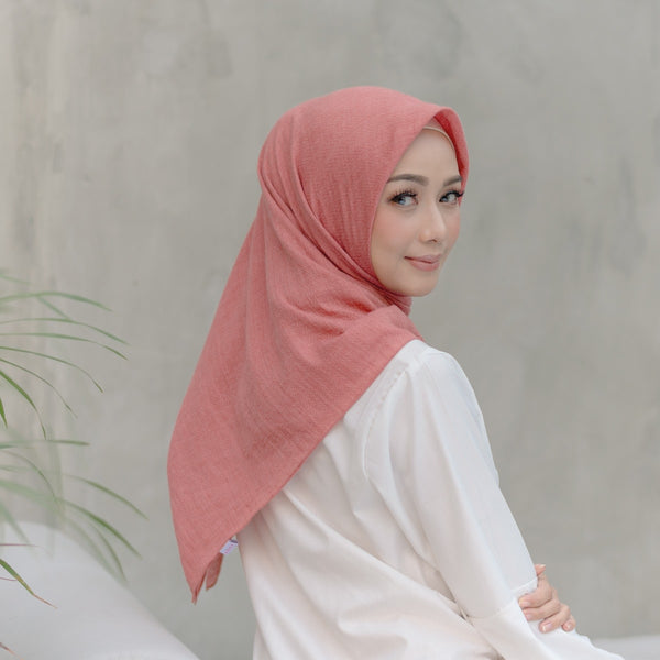 Zaga Square Maroon Pink