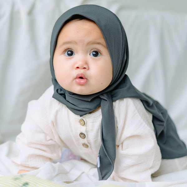 Ameena Instan Stone Grey (Hijab Bayi 0-2 Tahun)
