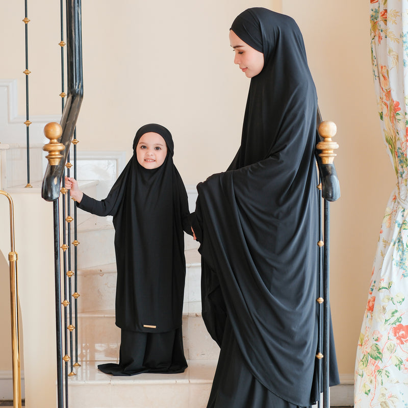 Shameera Prayer Set Kids in Black 1-2 Tahun (Lozy x Hamidah)