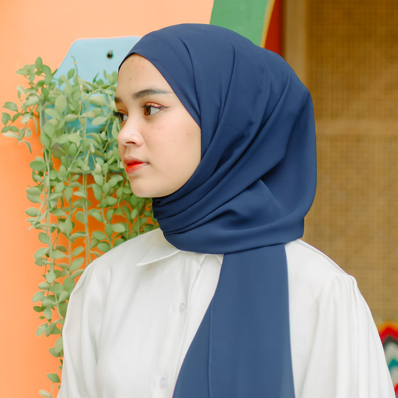 Yure Inner Shawl Navy (Pashmina Ceruti Babydoll)