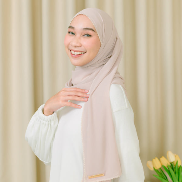 Defect Embroidery Signature Series 2 Nude Cream